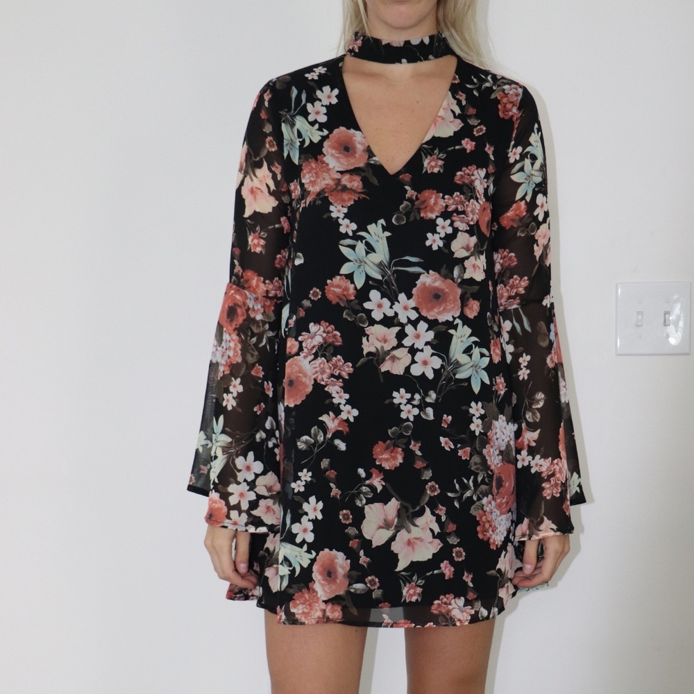 Lulu's Black Floral Dress - Size S *NBW*